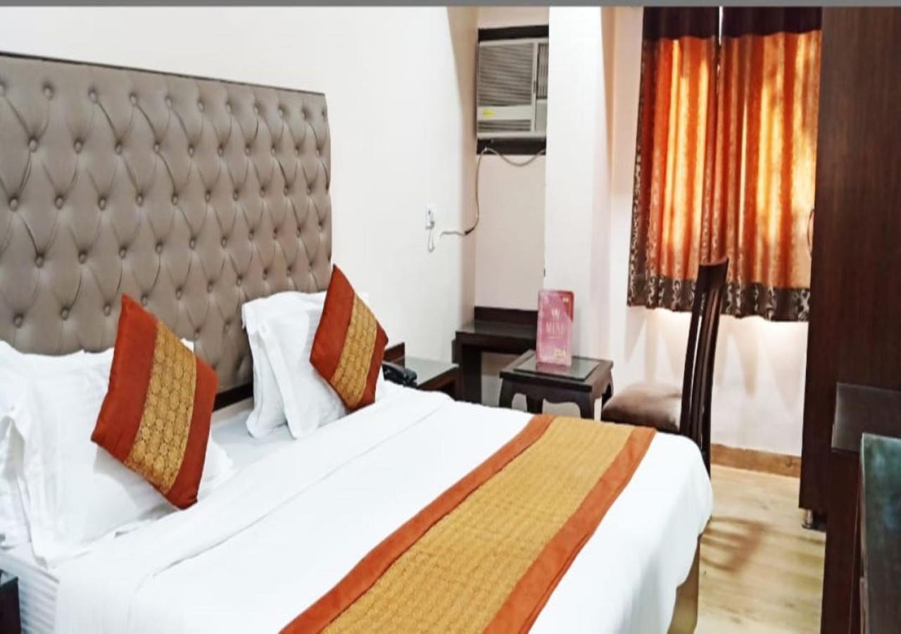 Hotel I Stay & Revels Near New Delhi Railway Station- By Ap Singh Hotels Exterior photo