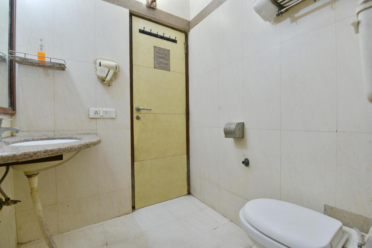Hotel I Stay & Revels Near New Delhi Railway Station- By Ap Singh Hotels Exterior photo