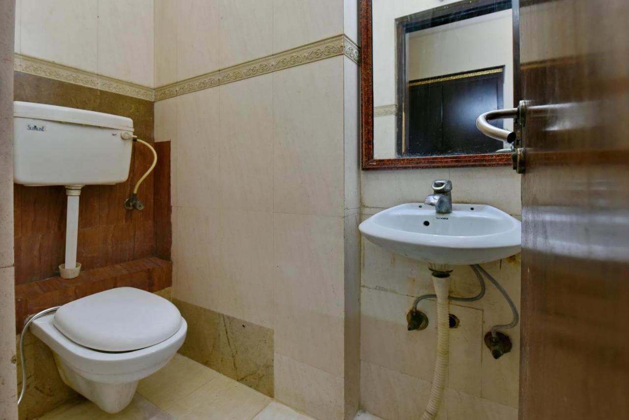 Hotel I Stay & Revels Near New Delhi Railway Station- By Ap Singh Hotels Exterior photo