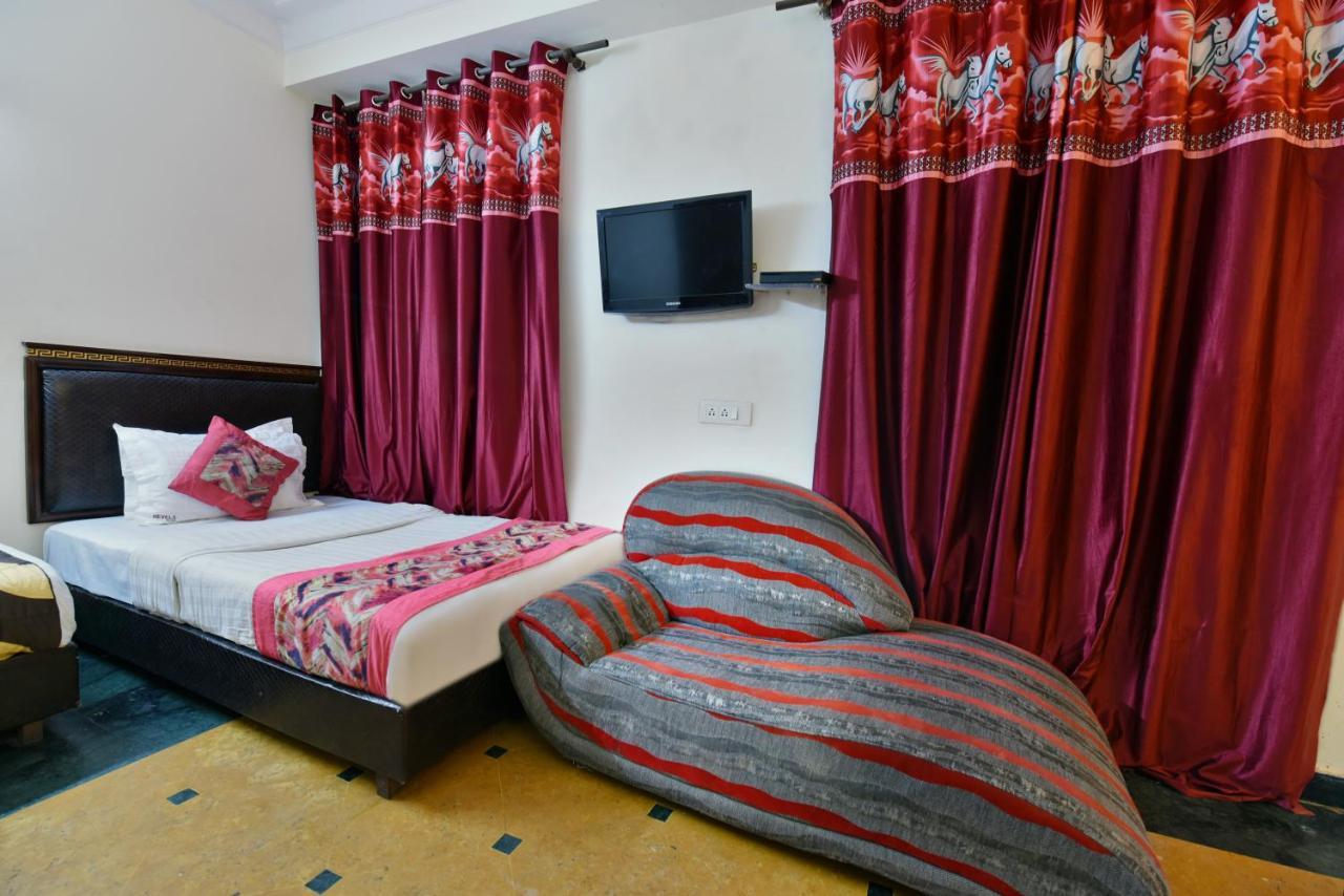 Hotel I Stay & Revels Near New Delhi Railway Station- By Ap Singh Hotels Exterior photo