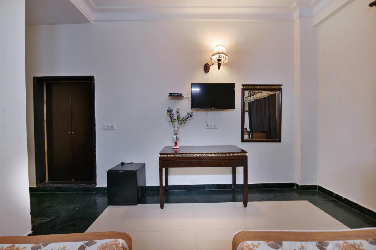 Hotel I Stay & Revels Near New Delhi Railway Station- By Ap Singh Hotels Exterior photo