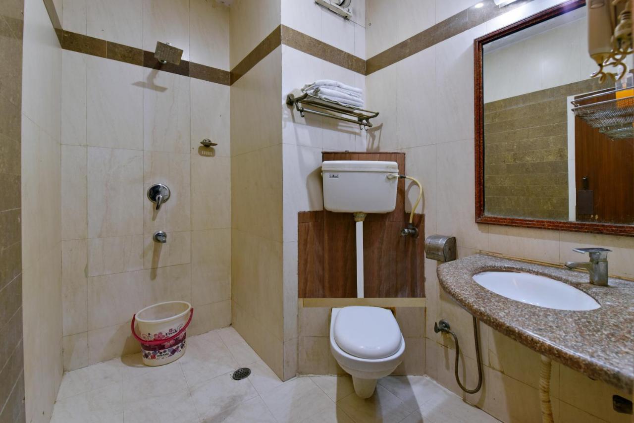 Hotel I Stay & Revels Near New Delhi Railway Station- By Ap Singh Hotels Exterior photo